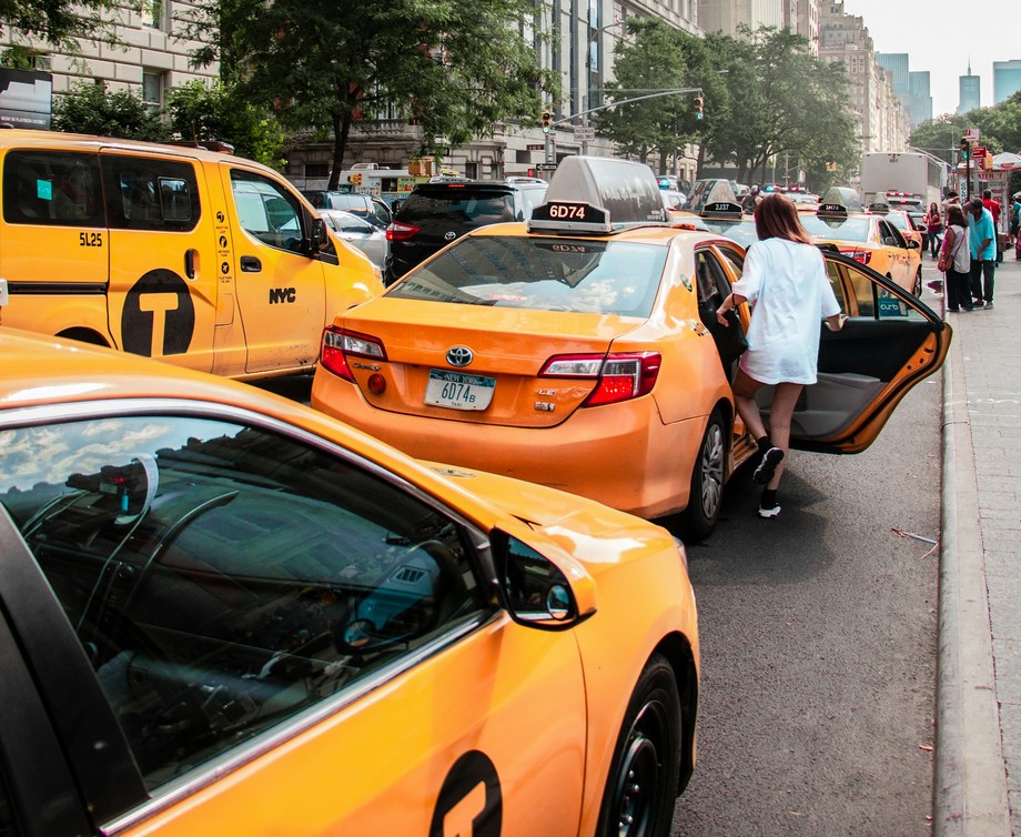 ile wcześniej zamówić taksówkę